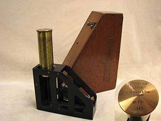 Large WW2 Military clinometer by E R Watts & Son